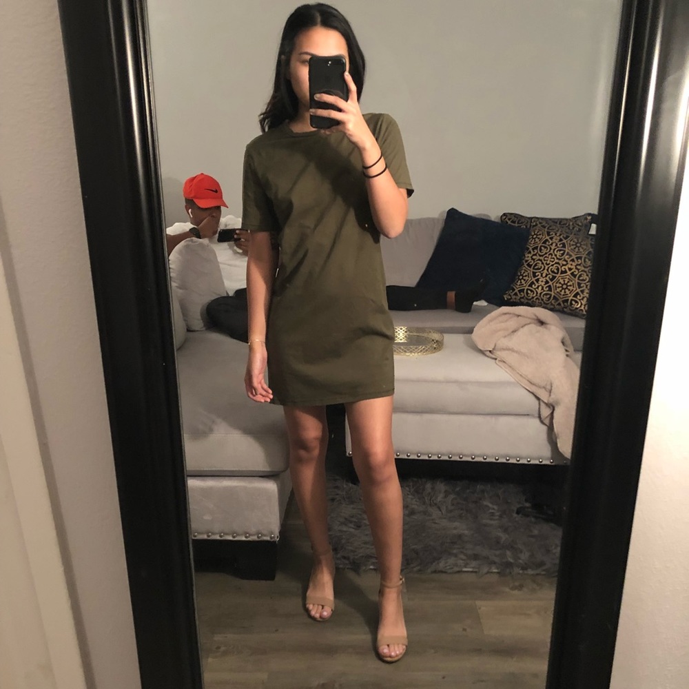 Olive T-shirt dress